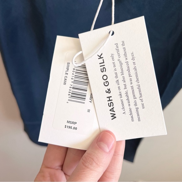 🎄Frame Denim Silk Cami - Picture 5 of 7